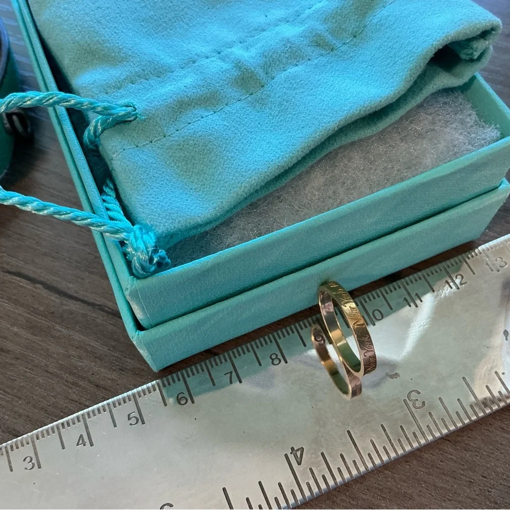 Tiffany & Co. Notes Gold Ring - Picture 6 of 6